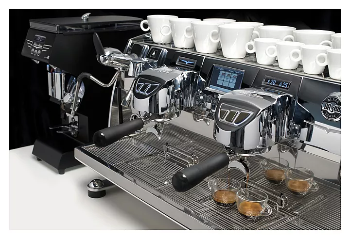 Кофемашина Victoria Arduino VA Black Eagle Gravimetric 3 Gr White